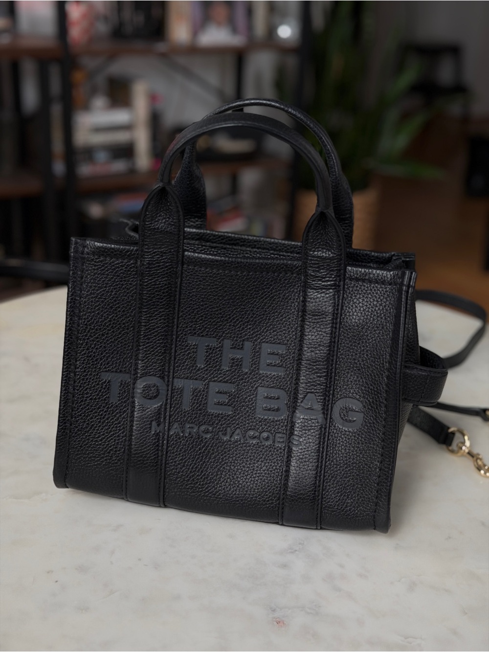 Marc Jacobs Women's The Leather Black Tote Bag size Small- Like New Condition - Picture 4 of 12